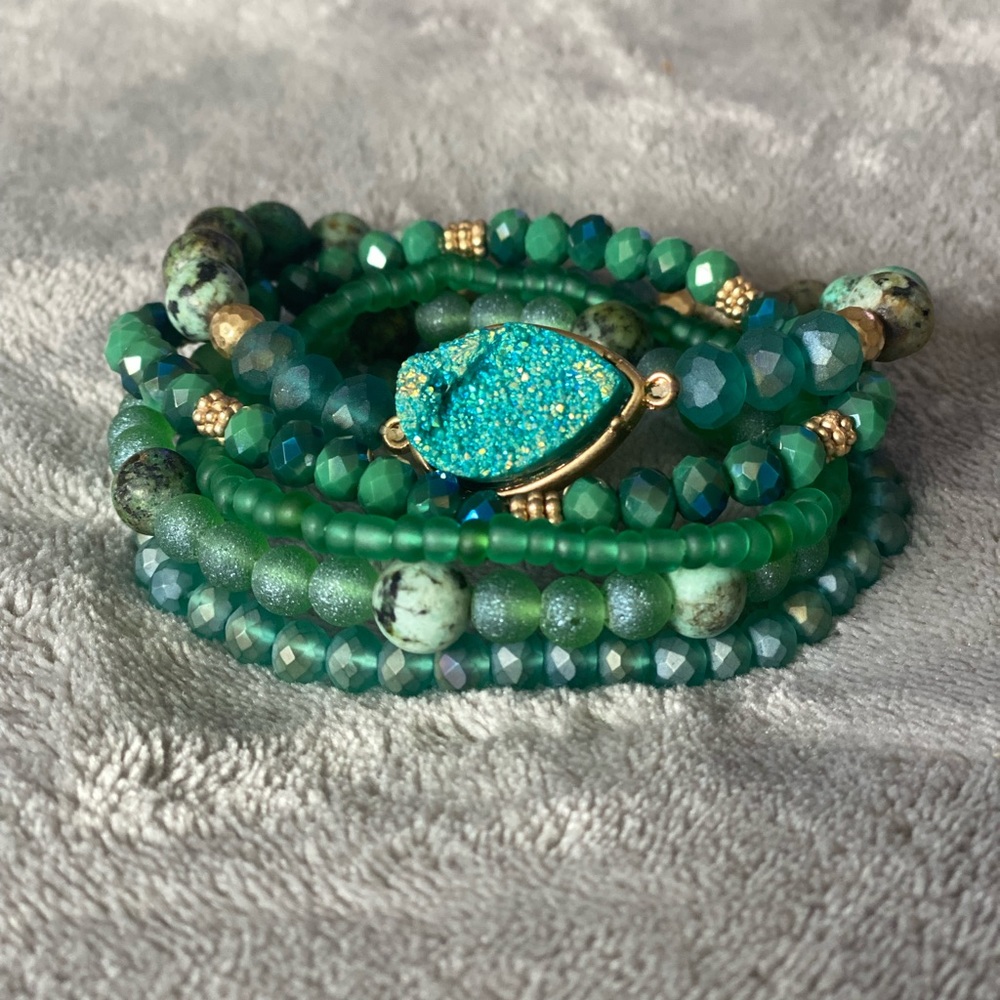 Stretch stack bracelets - Picture 2 of 6
